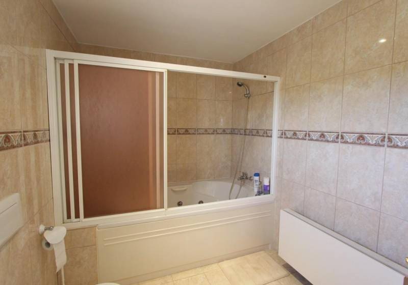 6 bedroom Villa for sale in Altea with pool - € 1,100,000 (Ref: 9788079)