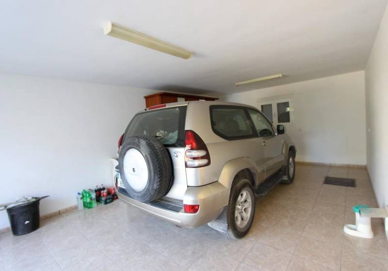 6 bedroom Villa for sale in Altea with pool - € 1,100,000 (Ref: 9788079)