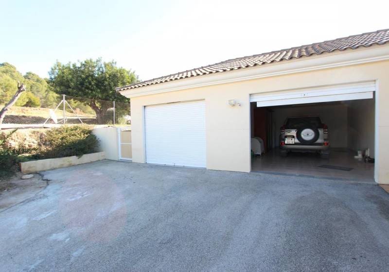 6 bedroom Villa for sale in Altea with pool - € 1,100,000 (Ref: 9788079)