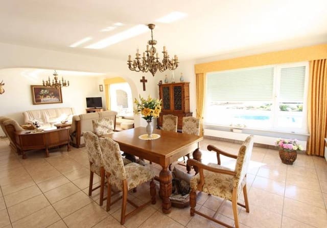 6 chambre Villa/Maison à vendre à Altea avec piscine - 1 100 000 € (Ref: 9788079)