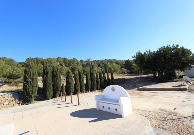 6 bedroom Villa for sale in Altea with pool - € 1,100,000 (Ref: 9788079)