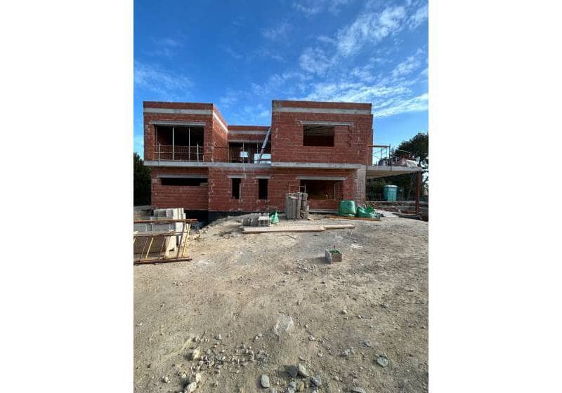 3 makuuhuone Huvila myytävänä paikassa Calpe / Calp mukana uima-altaan - 925 000 € (Ref: 9798650)