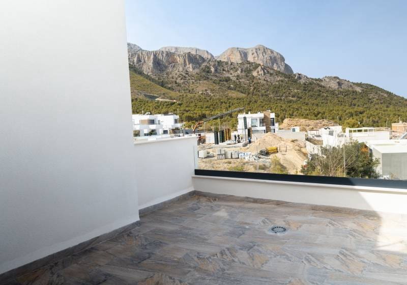 Chalet de 3 habitaciones en Polop en venta - 620.000 € (Ref: 9798652)