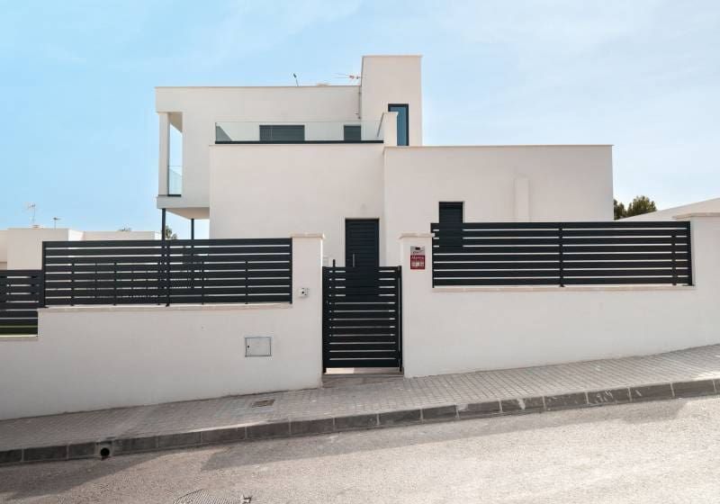 Chalet de 3 habitaciones en Polop en venta - 620.000 € (Ref: 9798652)