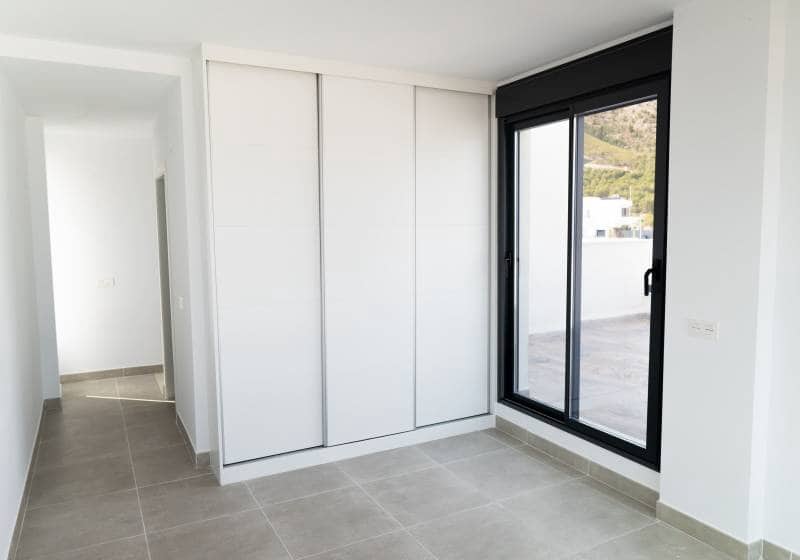 Chalet de 3 habitaciones en Polop en venta - 620.000 € (Ref: 9798652)