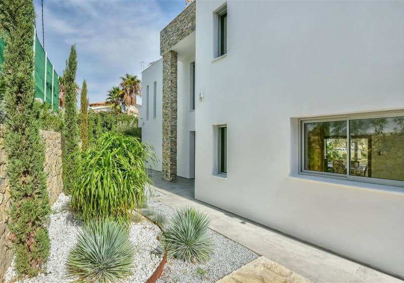 3 slaapkamer Villa te koop in Calpe / Calp met zwembad - € 2.950.000 (Ref: 9816985)