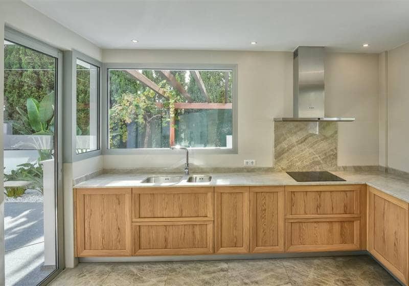 3 slaapkamer Villa te koop in Calpe / Calp met zwembad - € 2.950.000 (Ref: 9816985)