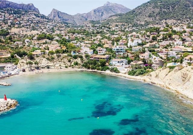 3 slaapkamer Villa te koop in Canuta, Calpe / Calp met zwembad - € 2.950.000 (Ref: 9816985)