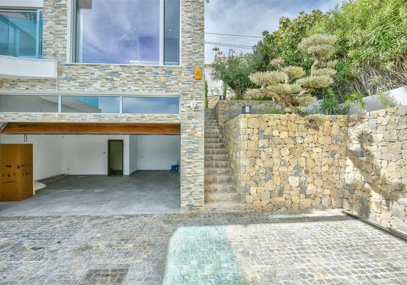 3 slaapkamer Villa te koop in Calpe / Calp met zwembad - € 2.950.000 (Ref: 9816985)