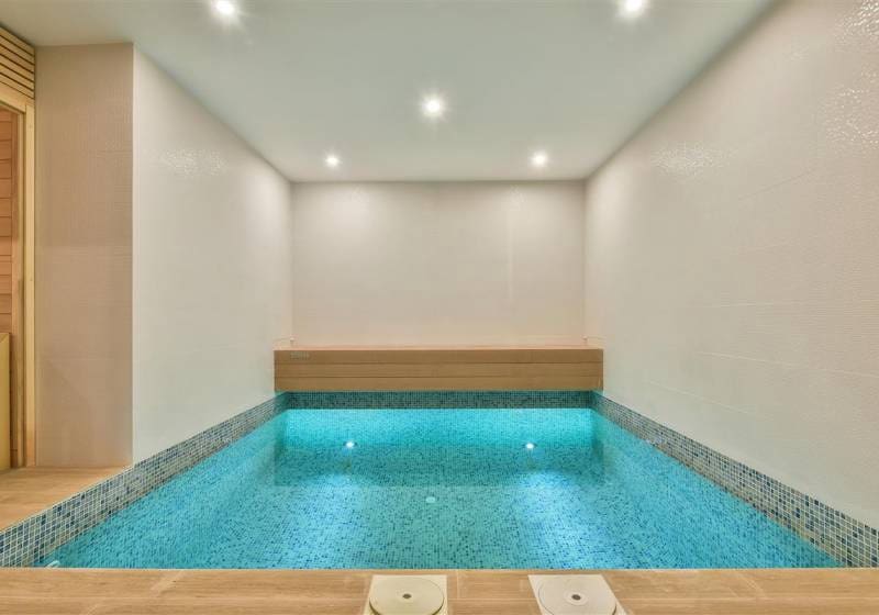 3 slaapkamer Villa te koop in Calpe / Calp met zwembad - € 2.950.000 (Ref: 9816985)