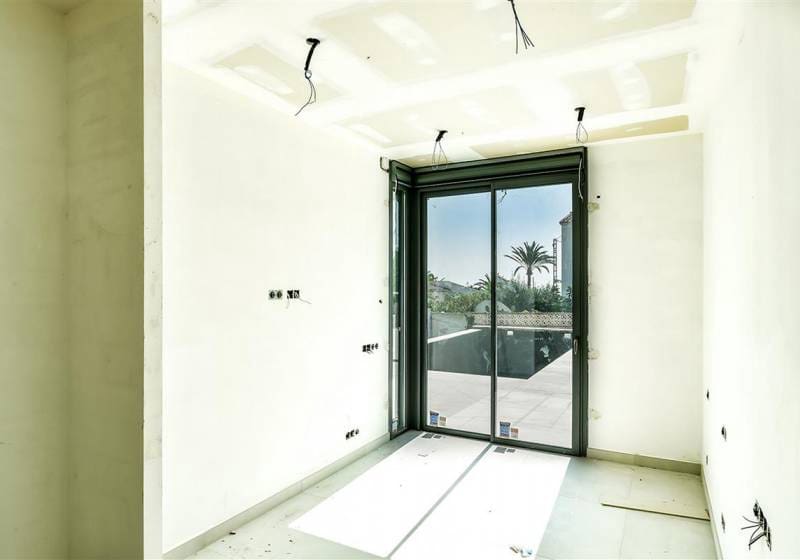 4 Zimmer Villa zu verkaufen in Calpe / Calp mit Pool - 1.700.000 € (Ref: 9816986)