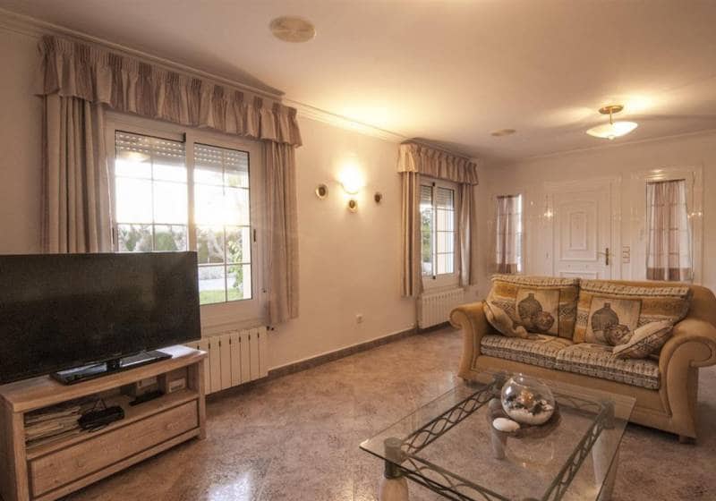 7 Zimmer Villa zu verkaufen in Teulada mit Pool - 1.795.000 € (Ref: 9816987)