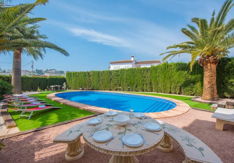 4 bedroom Villa for sale in Benissa with pool - € 954,000 (Ref: 9868022)
