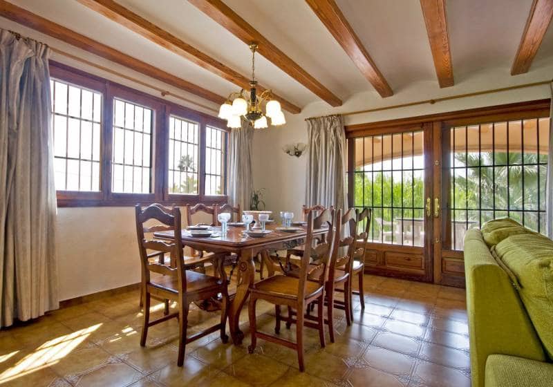 4 bedroom Villa for sale in Benissa with pool - € 954,000 (Ref: 9868022)