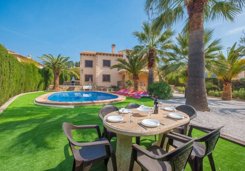 4 bedroom Villa for sale in Benissa with pool - € 954,000 (Ref: 9868022)