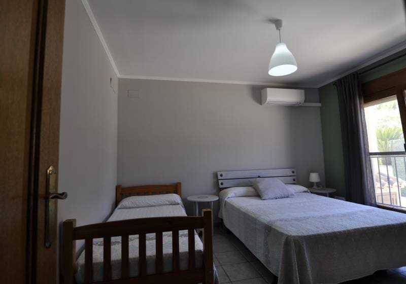 9 soverom Villa til salgs i Benissa med svømmebasseng - € 680 000 (Ref: 9868082)
