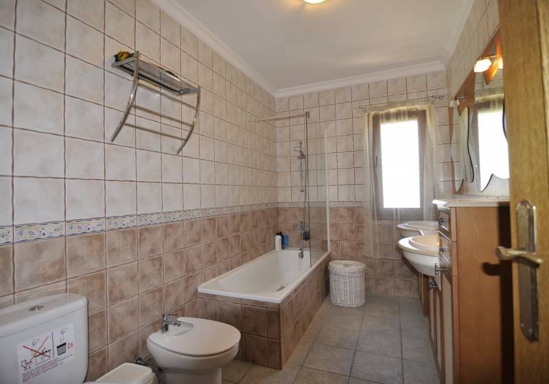 9 soverom Villa til salgs i Benissa med svømmebasseng - € 680 000 (Ref: 9868082)
