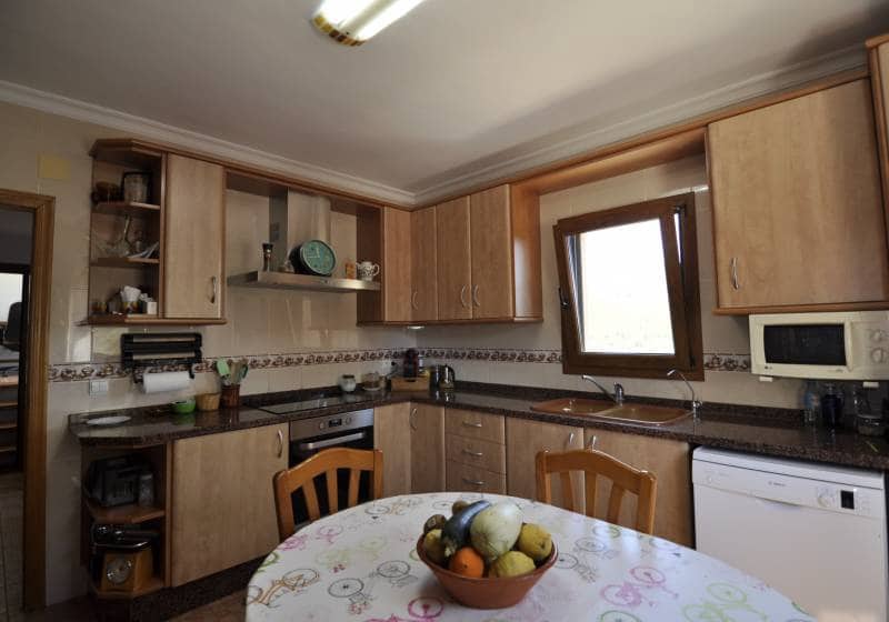 9 soverom Villa til salgs i Benissa med svømmebasseng - € 680 000 (Ref: 9868082)