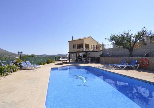 9 soverom Villa til salgs i Benissa med svømmebasseng - € 680 000 (Ref: 9868082)