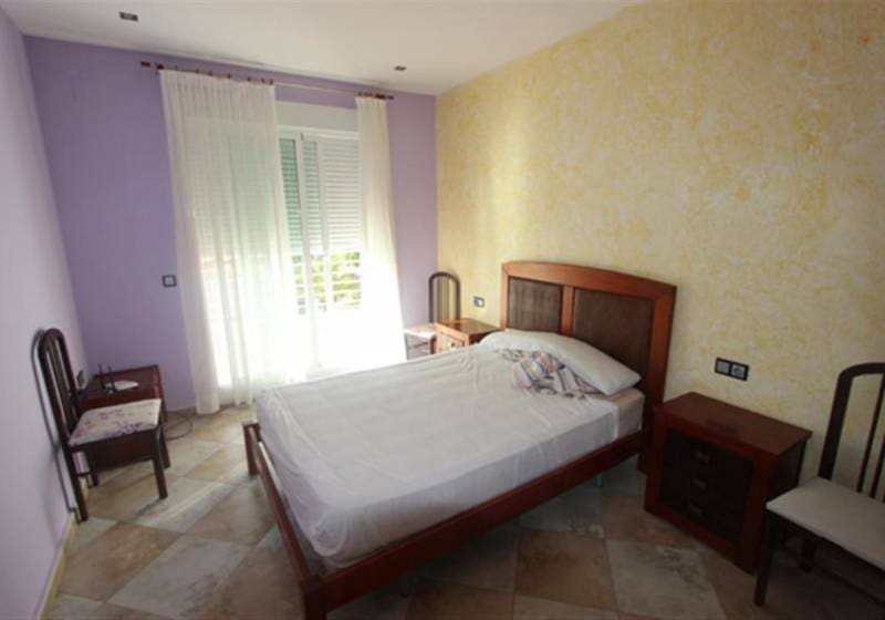 Chalet de 4 habitaciones en Calpe / Calp en venta con piscina - 750.000 € (Ref: 9917666)