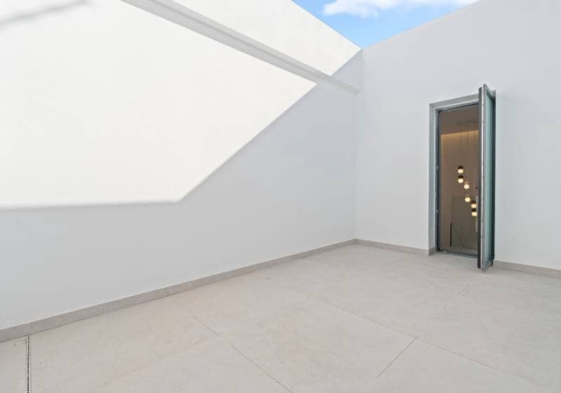 3 soveværelse Villa til salg i Benidorm - € 1.780.000 (Ref: 9917680)