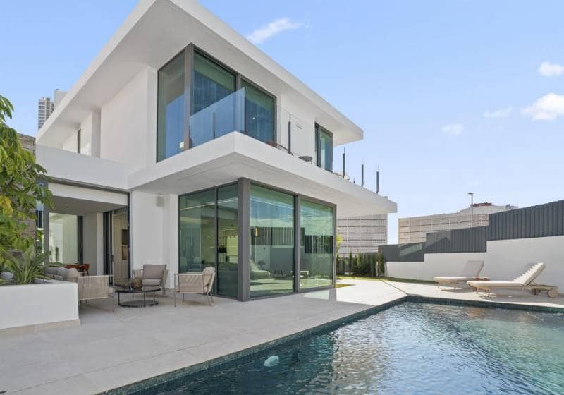 4 soveværelse Villa til salg i Benidorm - € 2.000.000 (Ref: 9917715)