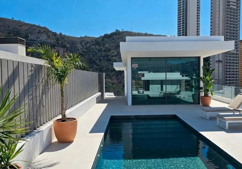 3 soveværelse Villa til salg i Benidorm - € 1.160.000 (Ref: 9917718)