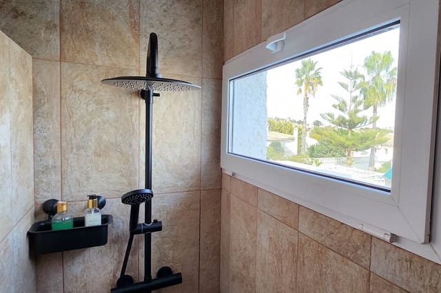 4 bedroom Guesthouse/B & B for sale in San Fulgencio with pool garage - € 350,000 (Ref: 9687569)