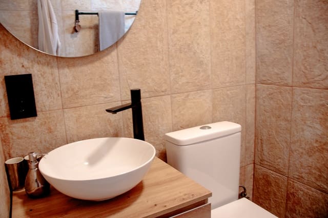 4 bedroom Guesthouse/B & B for sale in San Fulgencio with pool garage - € 350,000 (Ref: 9687569)