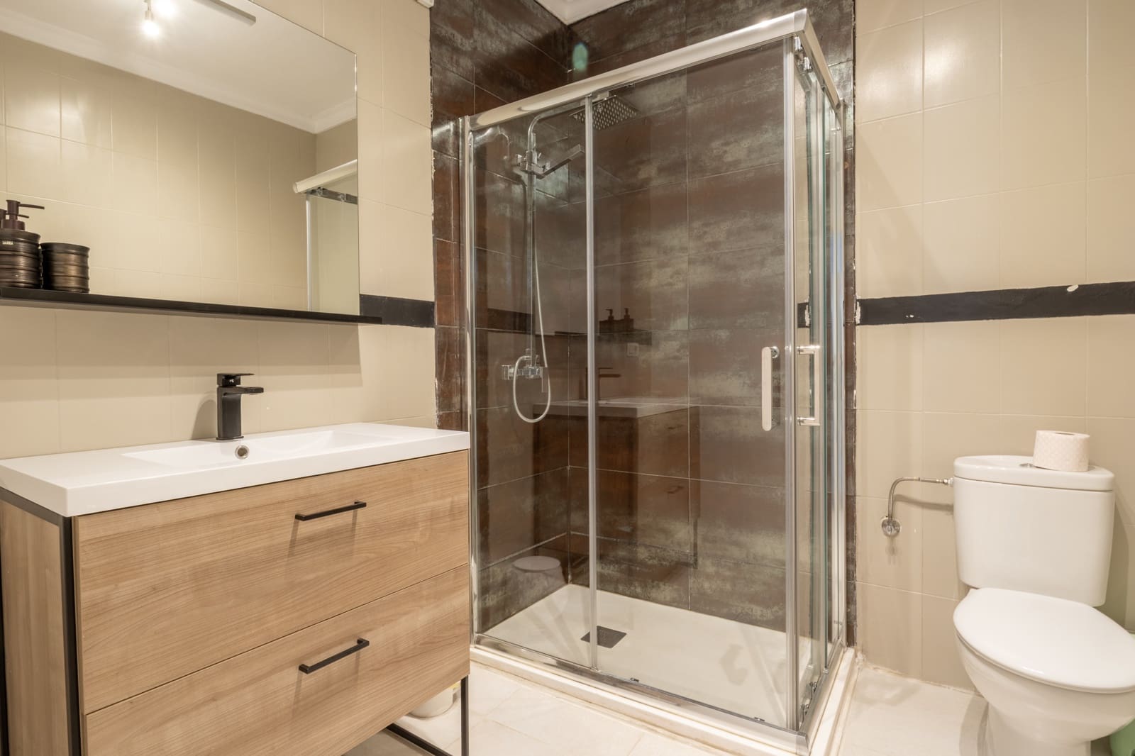 4 soveværelse Villa til salg i Competa med swimmingpool garage - € 650.000 (Ref: 9694325)