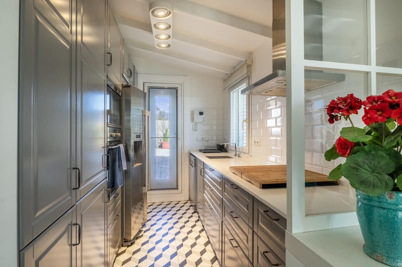 4 soveværelse Villa til salg i Competa med swimmingpool garage - € 650.000 (Ref: 9694325)