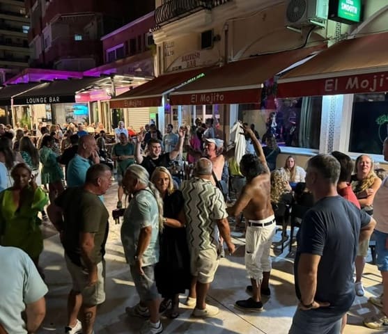 Restaurant/Bar for sale in Torremolinos with garage - € 450,000 (Ref: 10175286)