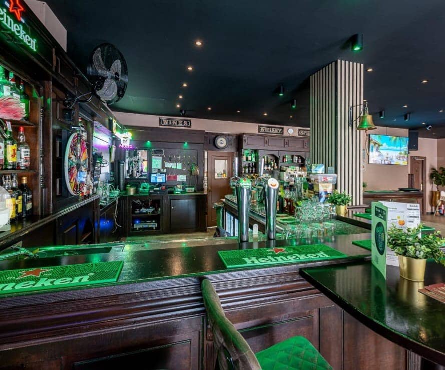 Restaurant/Bar for sale in Torremolinos with garage - € 450,000 (Ref: 10175286)