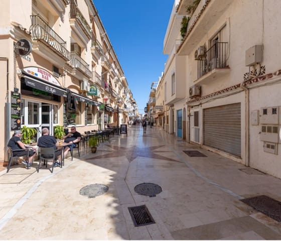 Restaurant/Bar for sale in Torremolinos with garage - € 450,000 (Ref: 10175286)