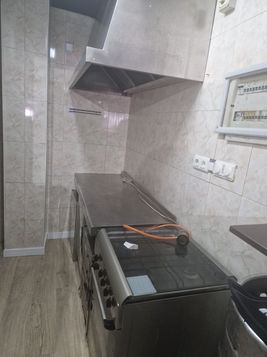 Restaurant/Bar til salg i Torremolinos - € 52.500 (Ref: 10175447)