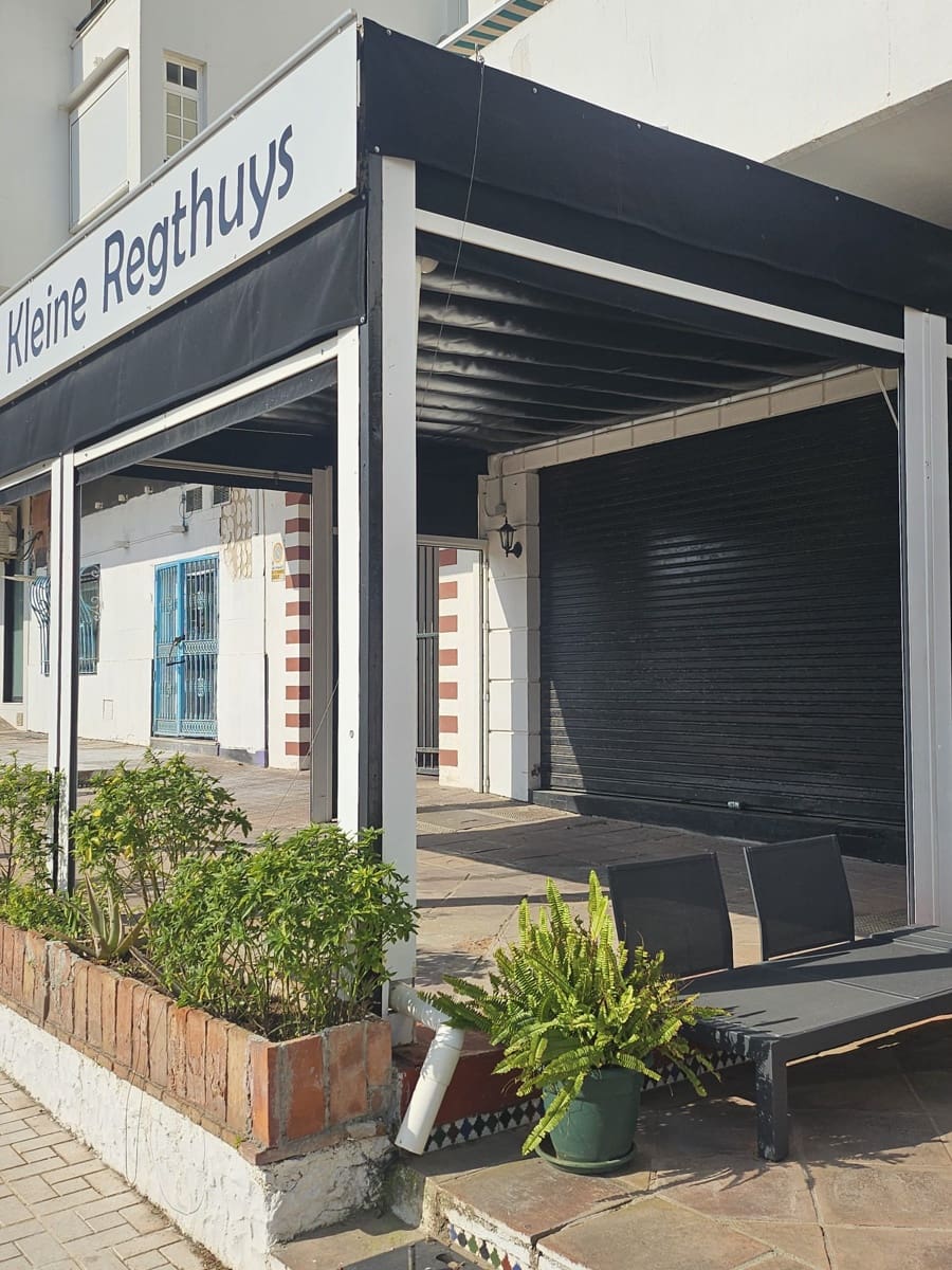 Restaurant/Bar til salg i Torremolinos - € 52.500 (Ref: 10175447)