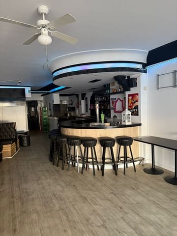 Restaurant/Bar til salg i Torremolinos - € 52.500 (Ref: 10175447)