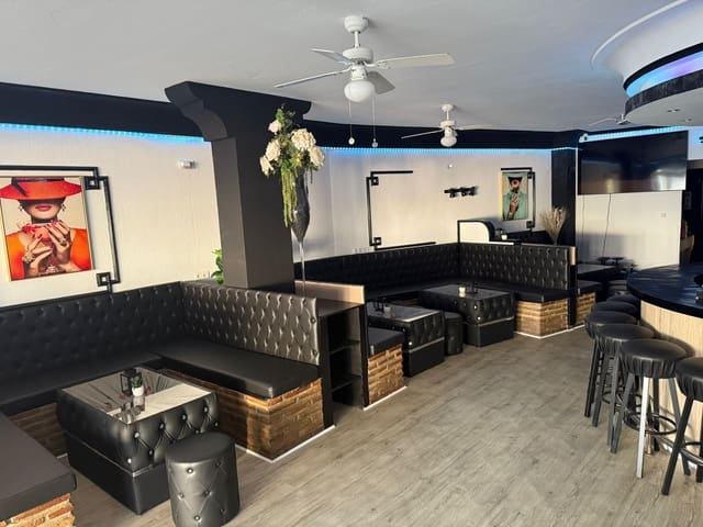 Restaurant/Bar til salg i Torremolinos - € 52.500 (Ref: 10175447)