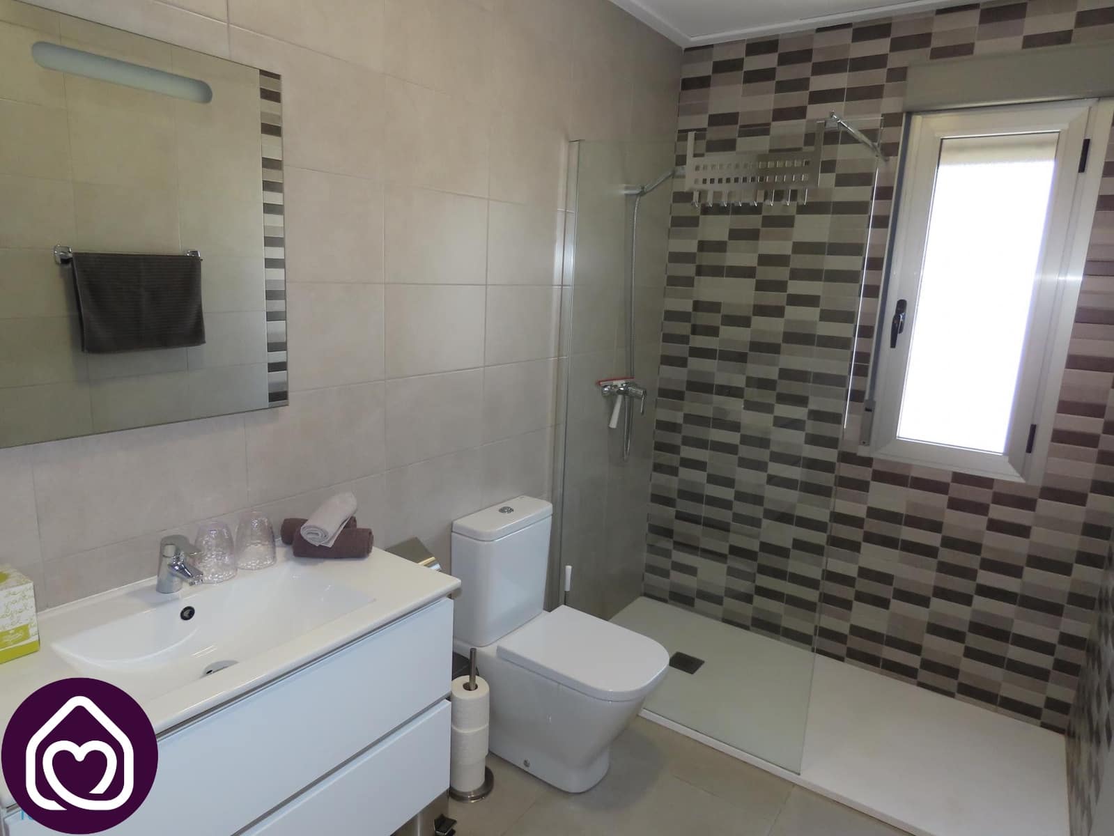 3 makuuhuone Omakotitalo myytävänä paikassa San Fulgencio mukana uima-altaan 
autotalli - 450 000 € (Ref: 9714033)