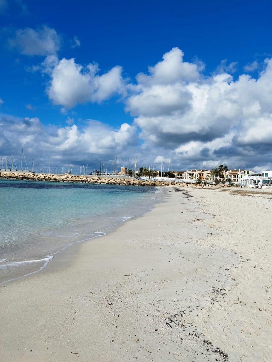 Chalet de 2 habitaciones en Llucmajor en venta con garaje - 630.000 € (Ref: 9709112)