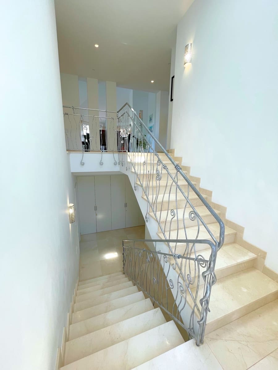 Chalet de 5 habitaciones en El Rosario en venta con piscina garaje - 2.995.000 € (Ref: 9709117)