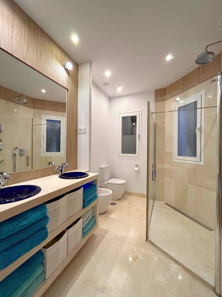 Chalet de 5 habitaciones en El Rosario en venta con piscina garaje - 2.995.000 € (Ref: 9709117)