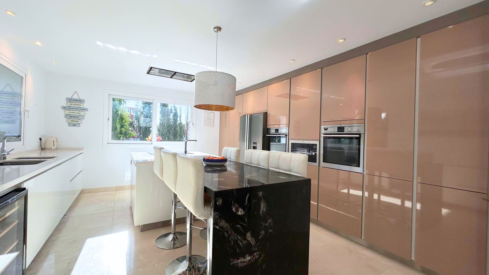 Chalet de 5 habitaciones en El Rosario en venta con piscina garaje - 2.995.000 € (Ref: 9709117)