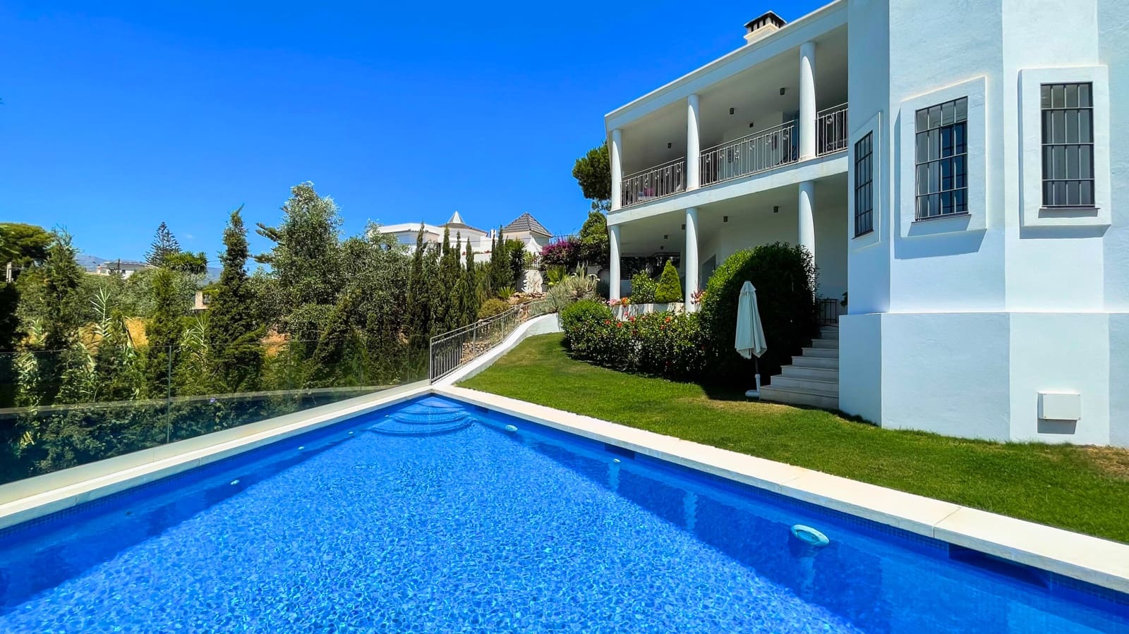 Chalet de 5 habitaciones en El Rosario en venta con piscina garaje - 2.995.000 € (Ref: 9709117)