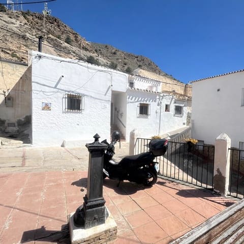 5 quarto Casa em Banda para venda em Somontín - 119 995 € (Ref: 9836852)