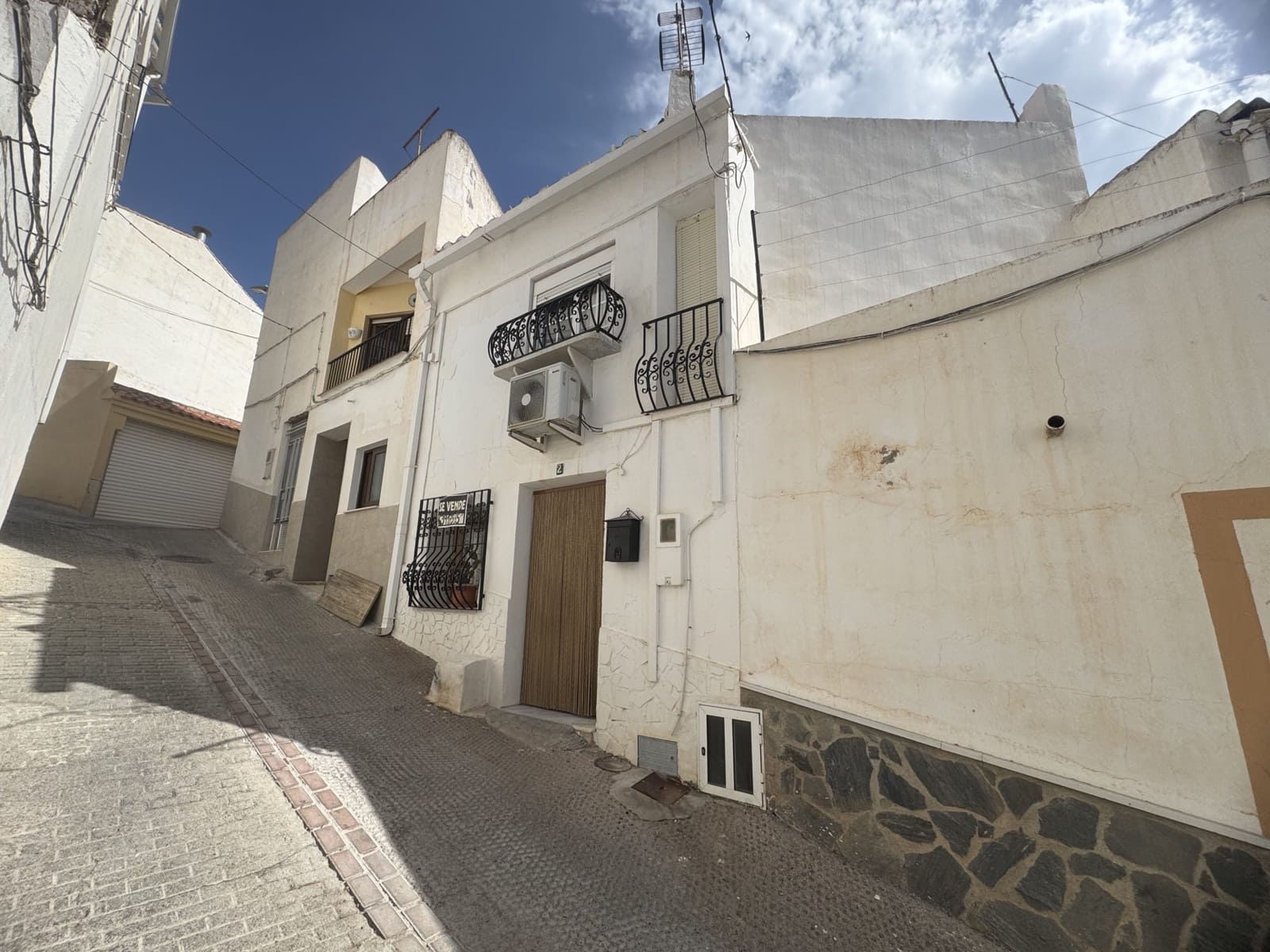 4 bedroom Townhouse for sale in Purchena - € 63,000 (Ref: 9836860)