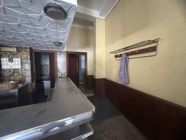 8 Zimmer Apartment zu verkaufen in Purchena - 250.000 € (Ref: 9995379)