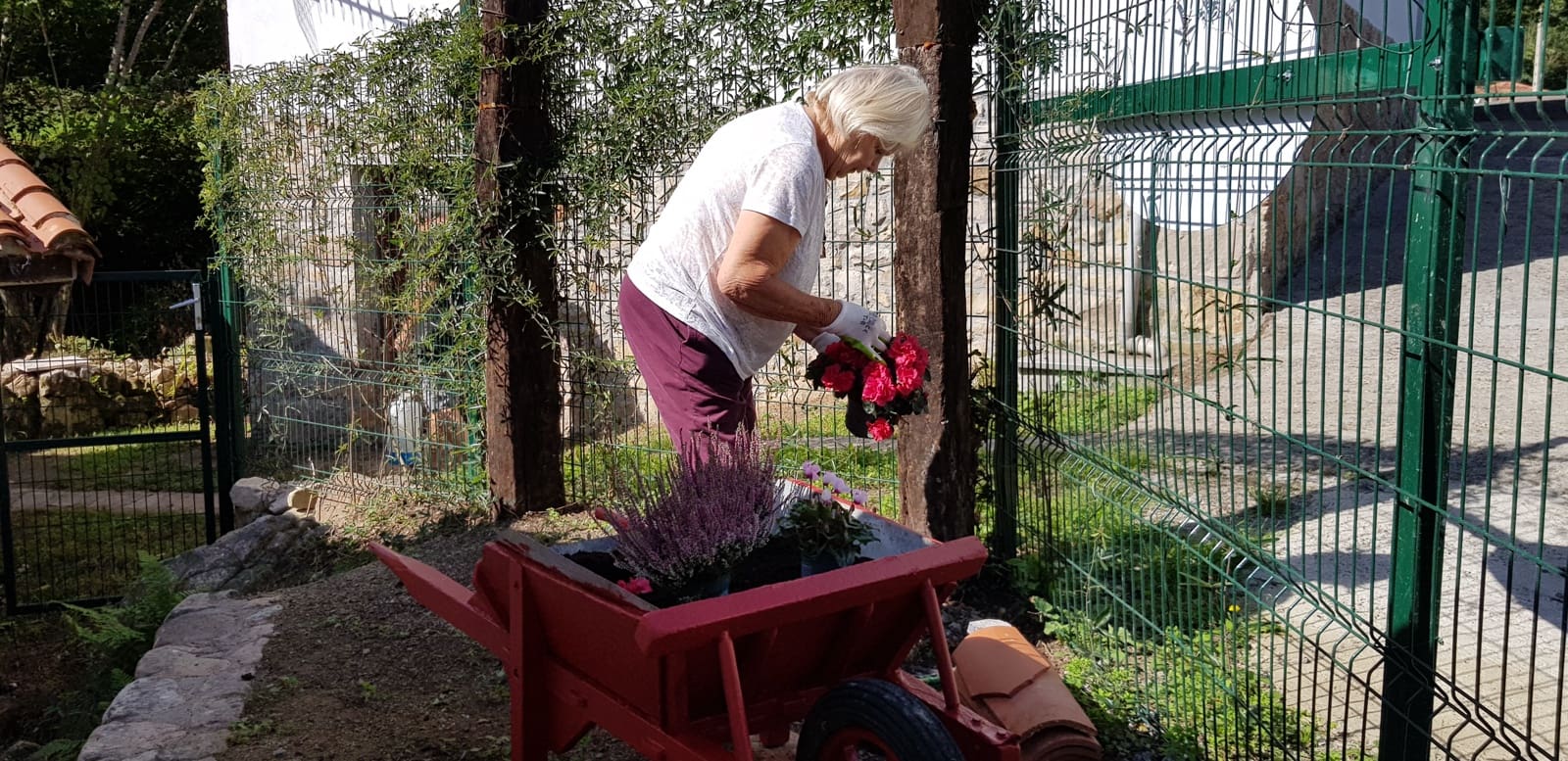 2 bedroom Finca/Country House for sale in Parres - € 285,000 (Ref: 9713388)