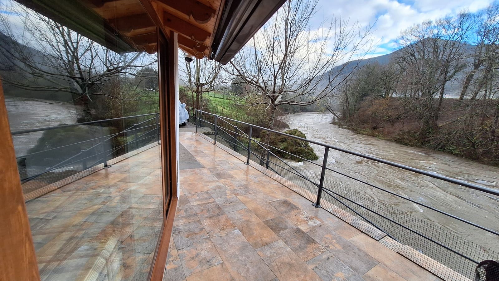 2 bedroom Finca/Country House for sale in Parres - € 285,000 (Ref: 9713388)