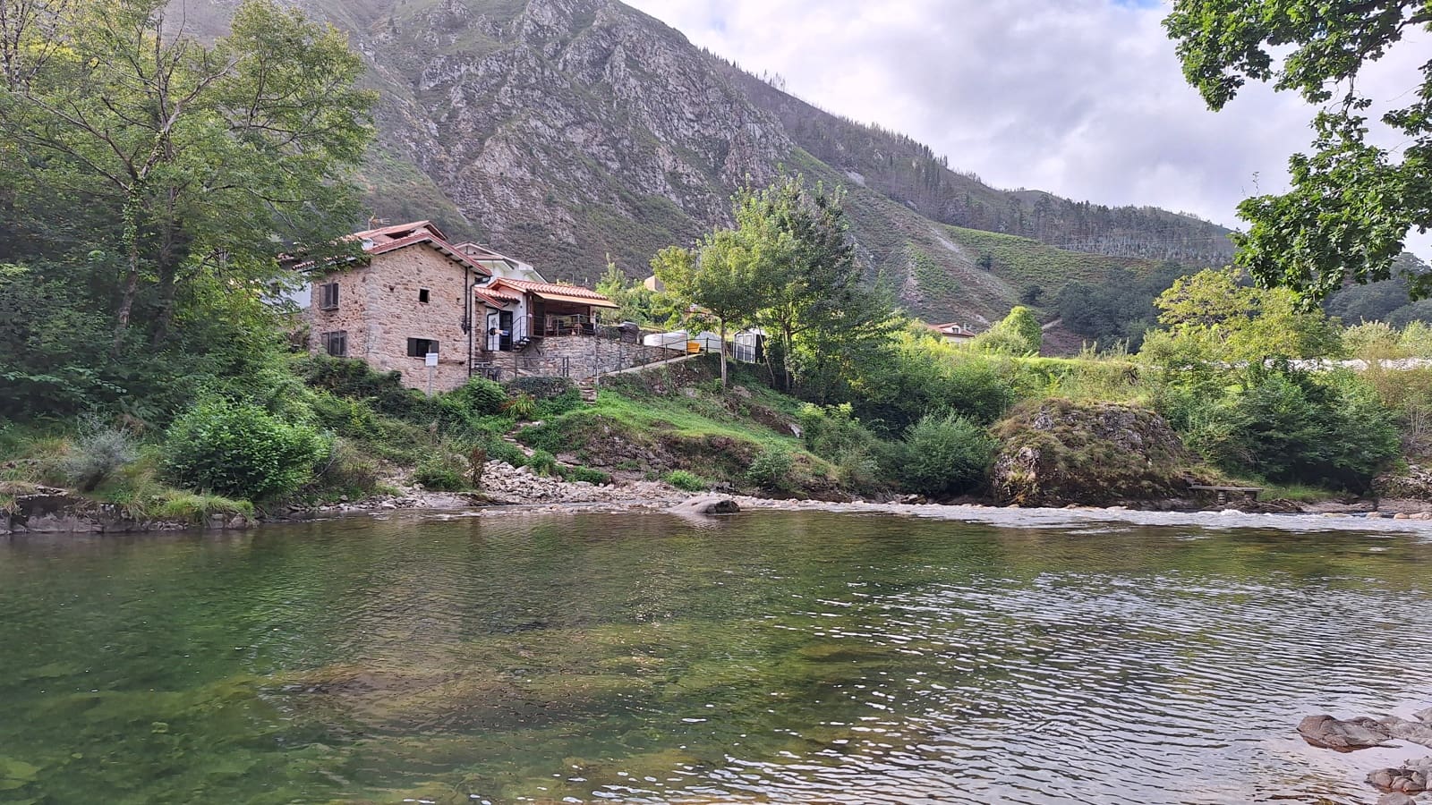 2 bedroom Finca/Country House for sale in Parres - € 285,000 (Ref: 9713388)